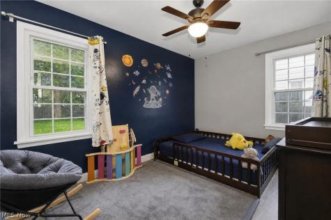 652 Iroquois Trail Willoughby OH 44094