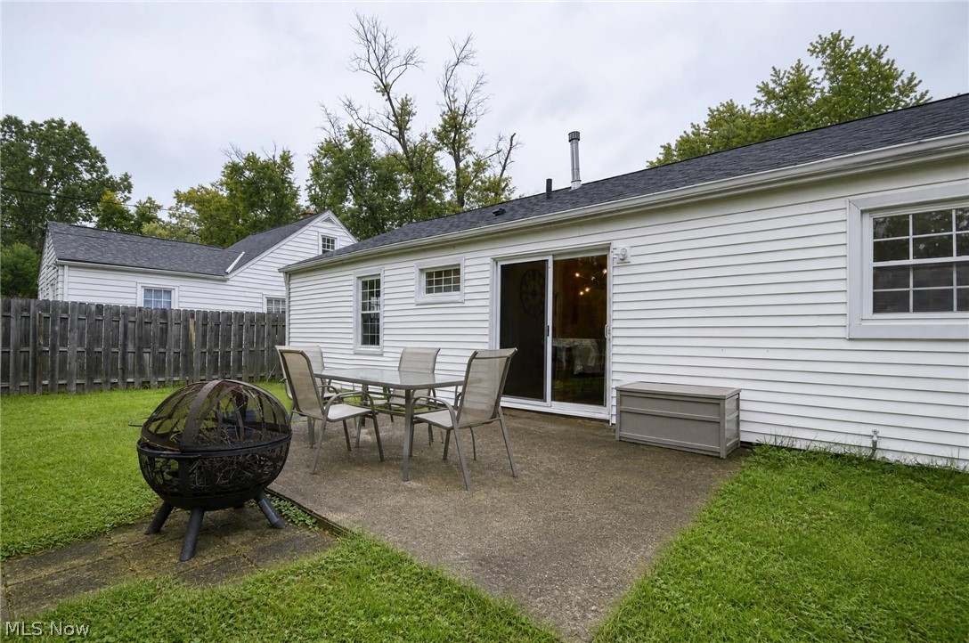 652 Iroquois Trail Willoughby OH 44094