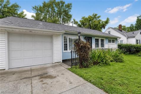 652 Iroquois Trail Willoughby OH 44094