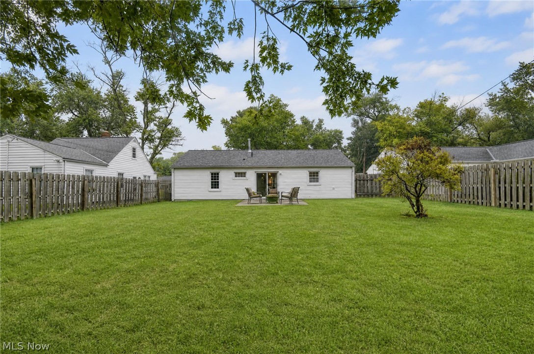 652 Iroquois Trail Willoughby OH 44094