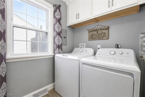 652 Iroquois Trail Willoughby OH 44094