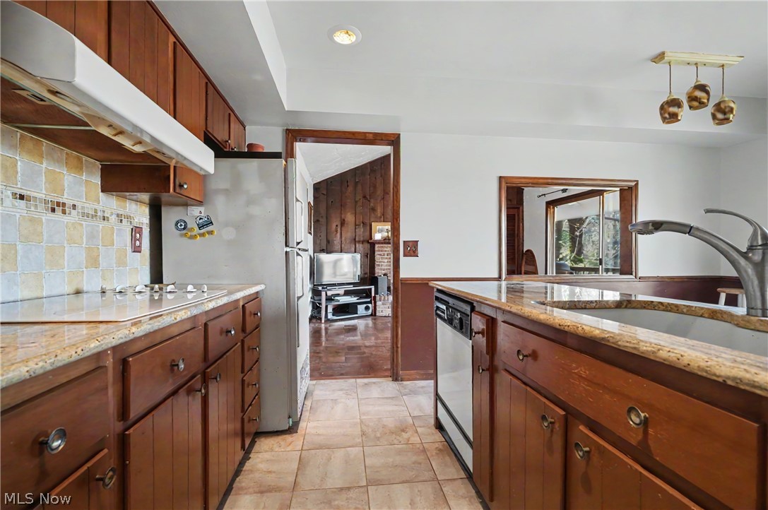 1291 N Revere Road Akron OH 44333