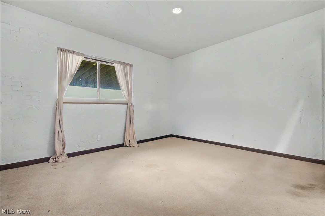1291 N Revere Road Akron OH 44333