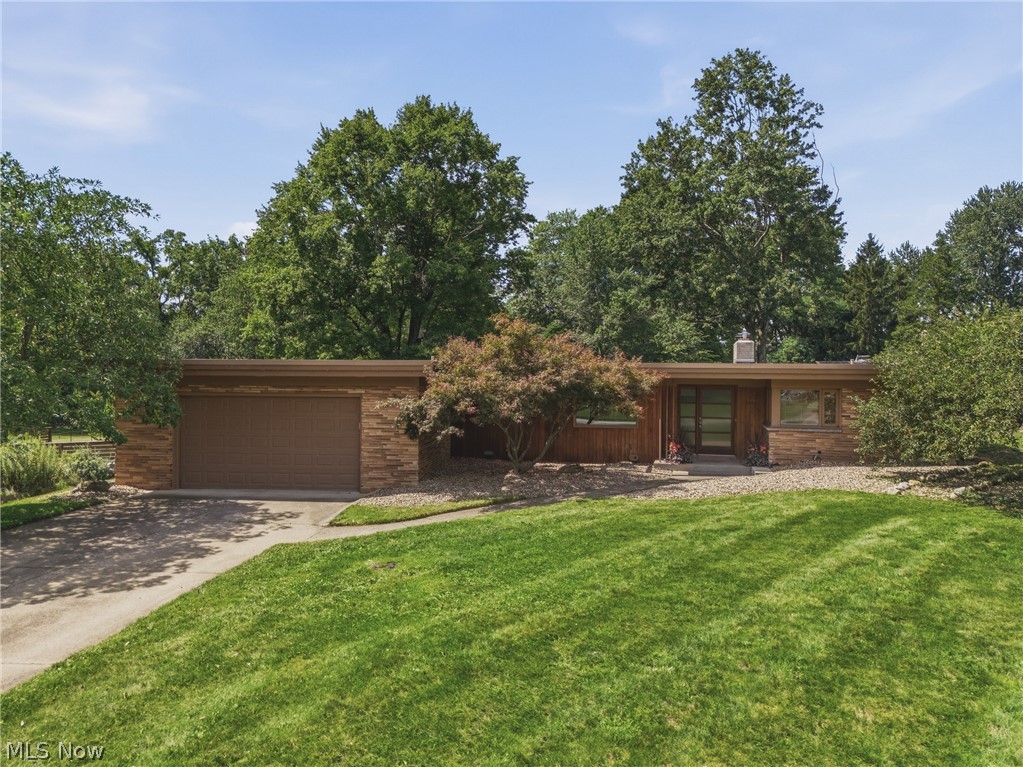 1111 Singing Brook Avenue NW Massillon OH 44646