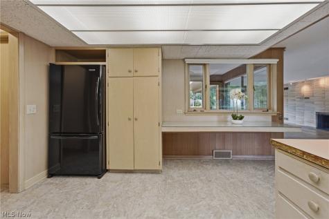 1111 Singing Brook Avenue NW Massillon OH 44646