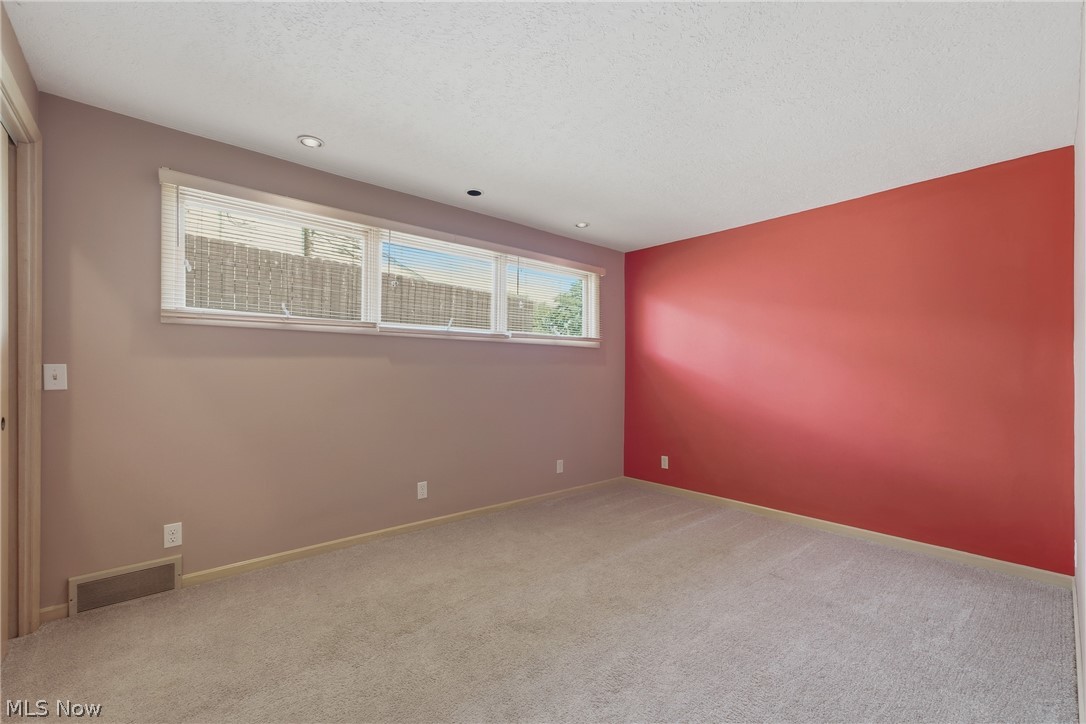 1111 Singing Brook Avenue NW Massillon OH 44646