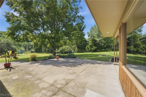 1111 Singing Brook Avenue NW Massillon OH 44646