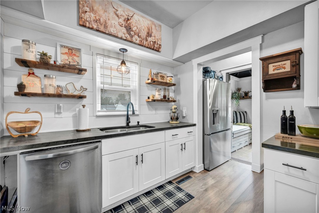 167 Lear Road Avon Lake OH 44012