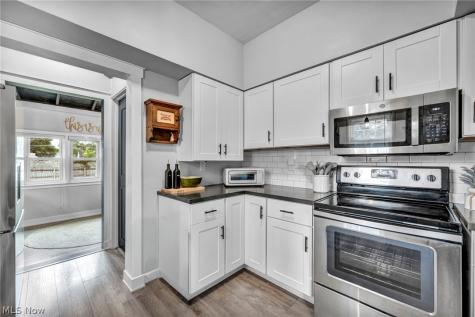 167 Lear Road Avon Lake OH 44012