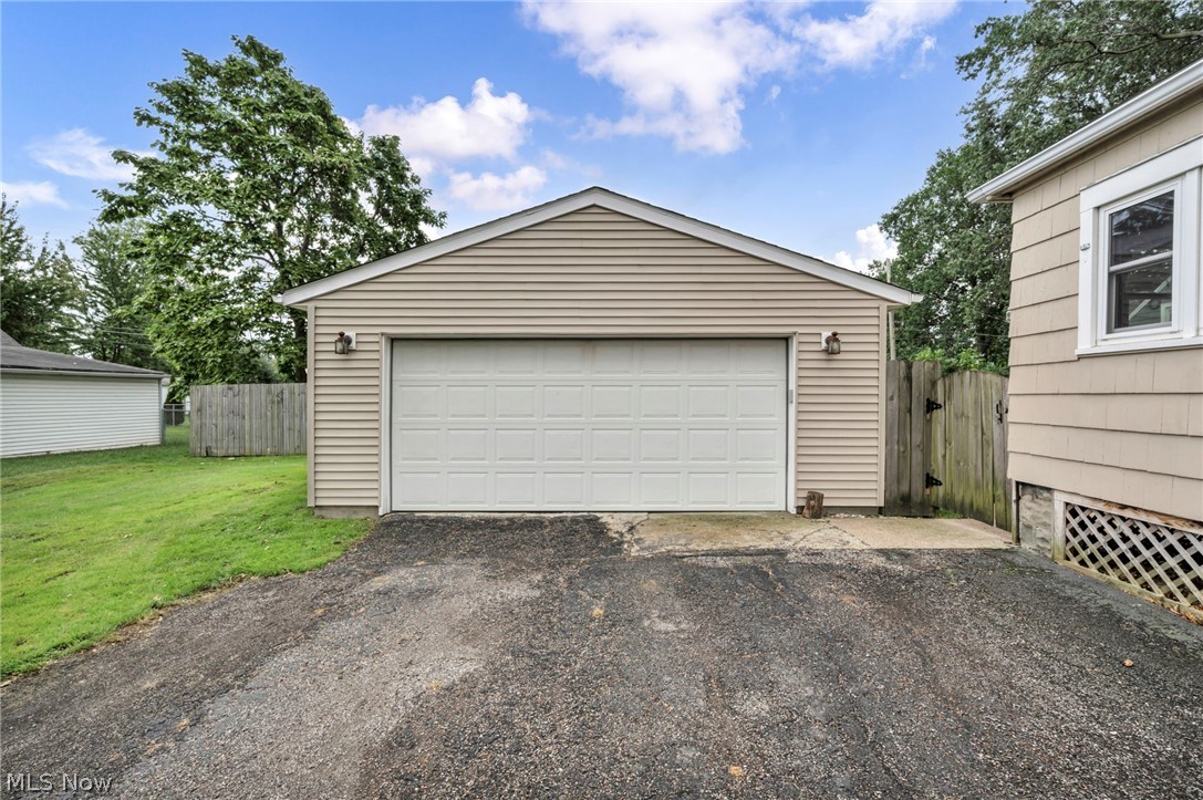 167 Lear Road Avon Lake OH 44012