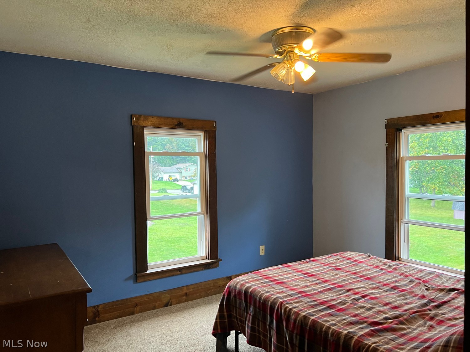 447 NE Harmon Brewster OH 44613