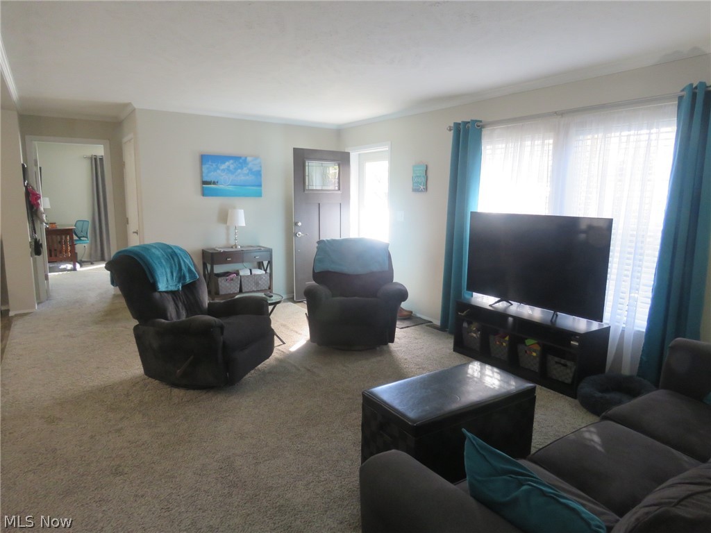 226 Hickory Circle Elyria OH 44035