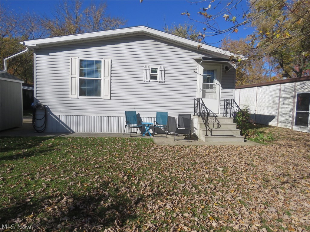 226 Hickory Circle Elyria OH 44035
