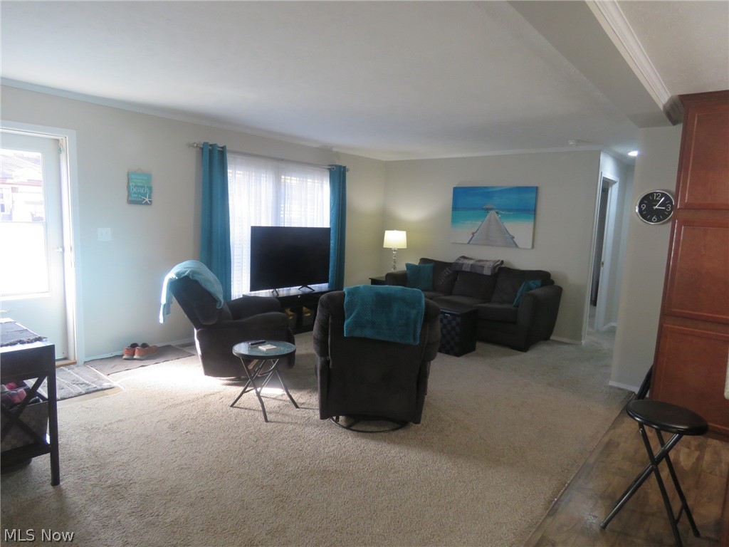 226 Hickory Circle Elyria OH 44035