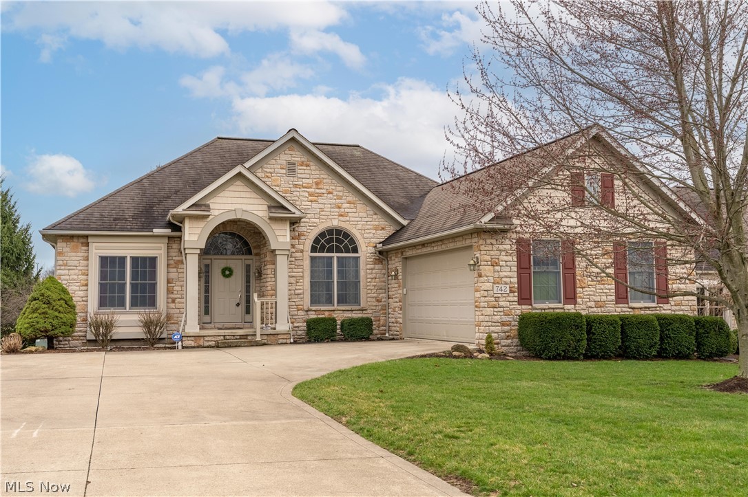 742 Homestead Pointe Drive Orrville OH 44667