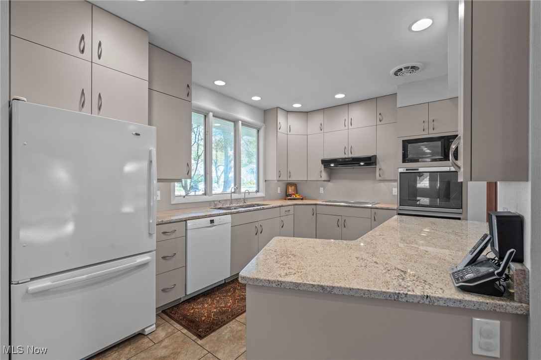 22600 Canterbury Lane Shaker Heights OH 44122