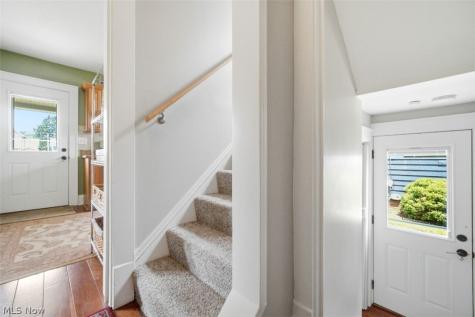 1668 Lewis Drive Lakewood OH 44107