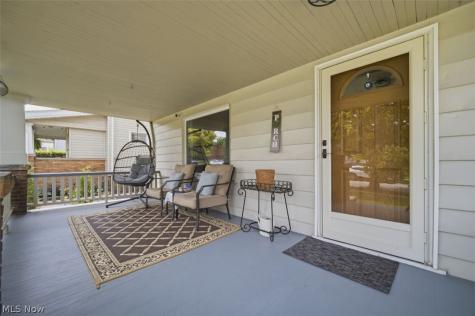 1668 Lewis Drive Lakewood OH 44107