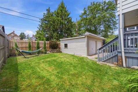 1668 Lewis Drive Lakewood OH 44107