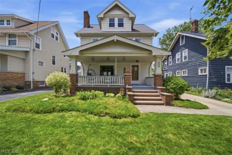 1668 Lewis Drive Lakewood OH 44107