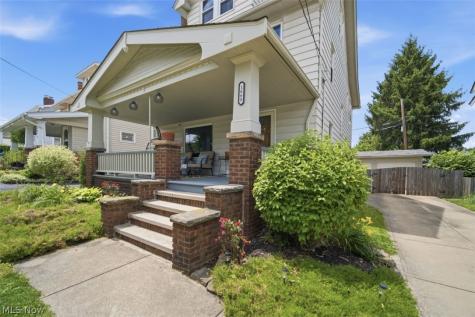 1668 Lewis Drive Lakewood OH 44107