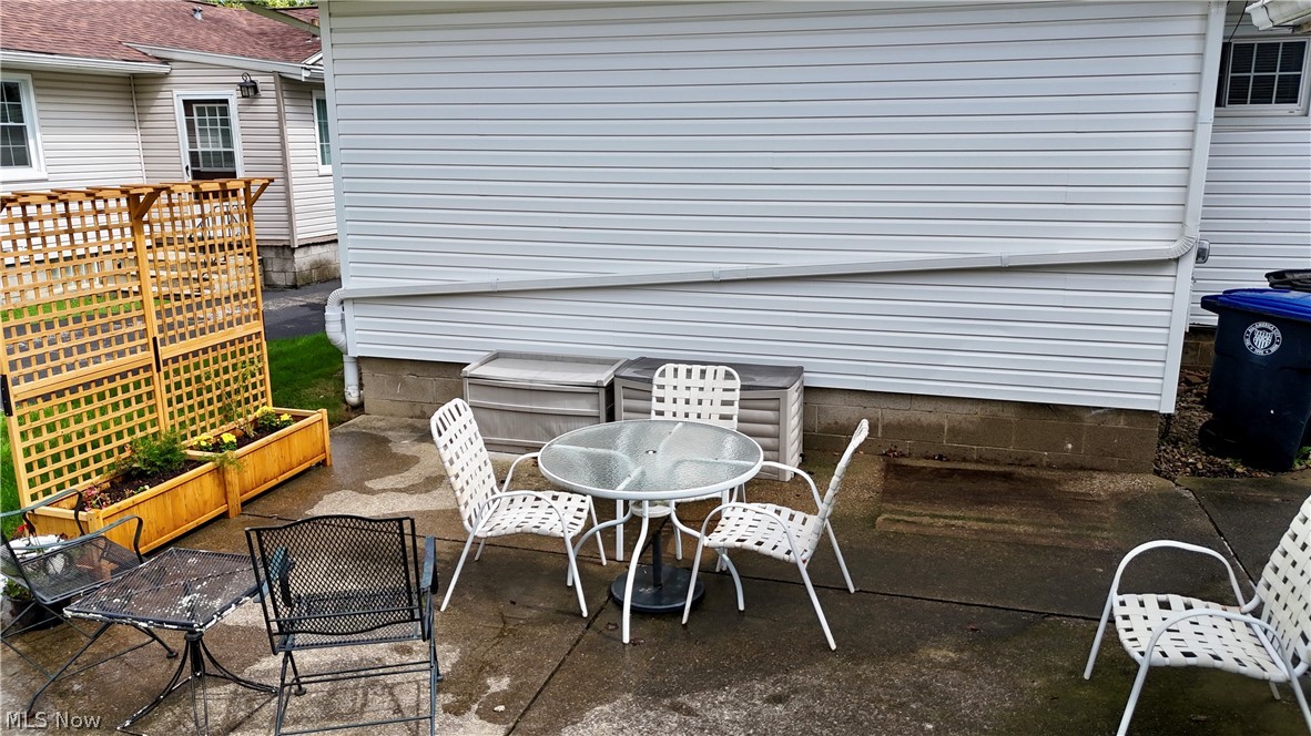 222 N Pershing Avenue Akron OH 44313