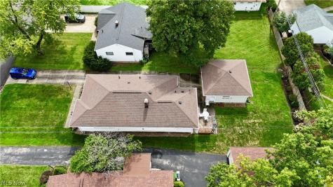 222 N Pershing Avenue Akron OH 44313