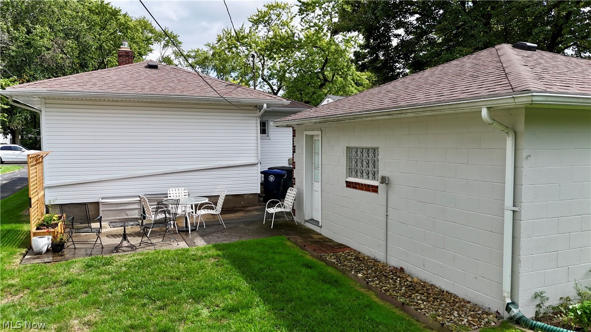 222 N Pershing Avenue Akron OH 44313