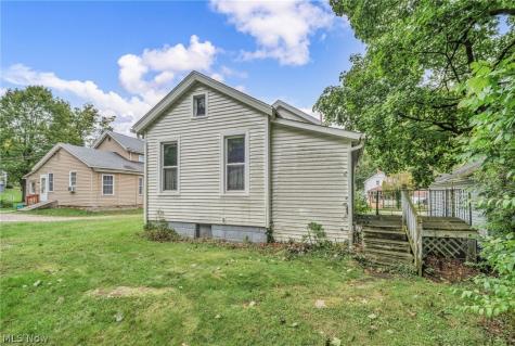 535 Day Street Ravenna OH 44266