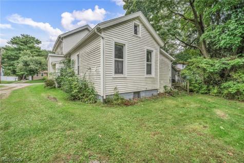 535 Day Street Ravenna OH 44266