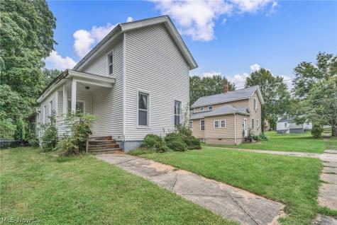 535 Day Street Ravenna OH 44266