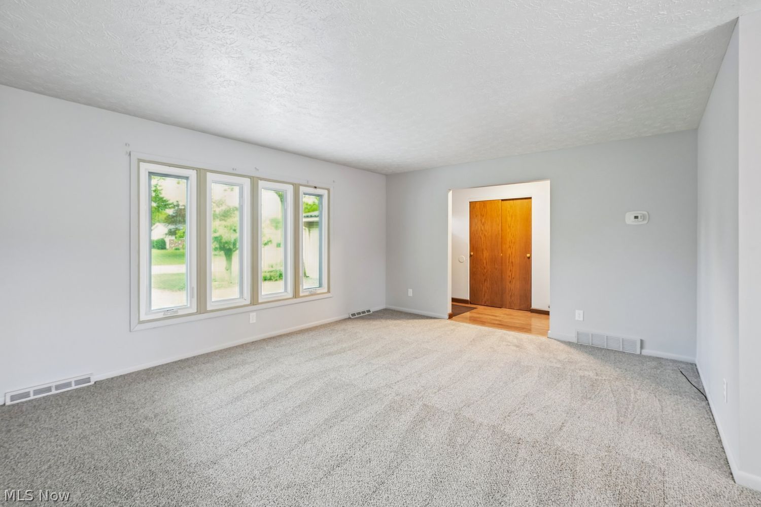 2212 Zircon Street NE Canton OH 44721
