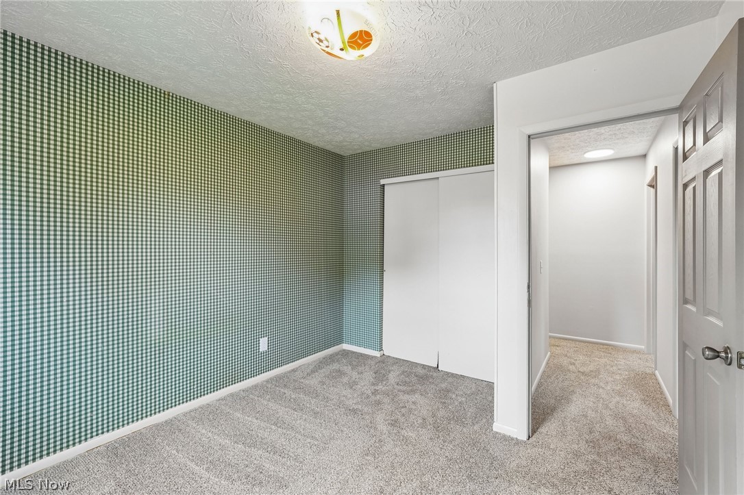 2212 Zircon Street NE Canton OH 44721