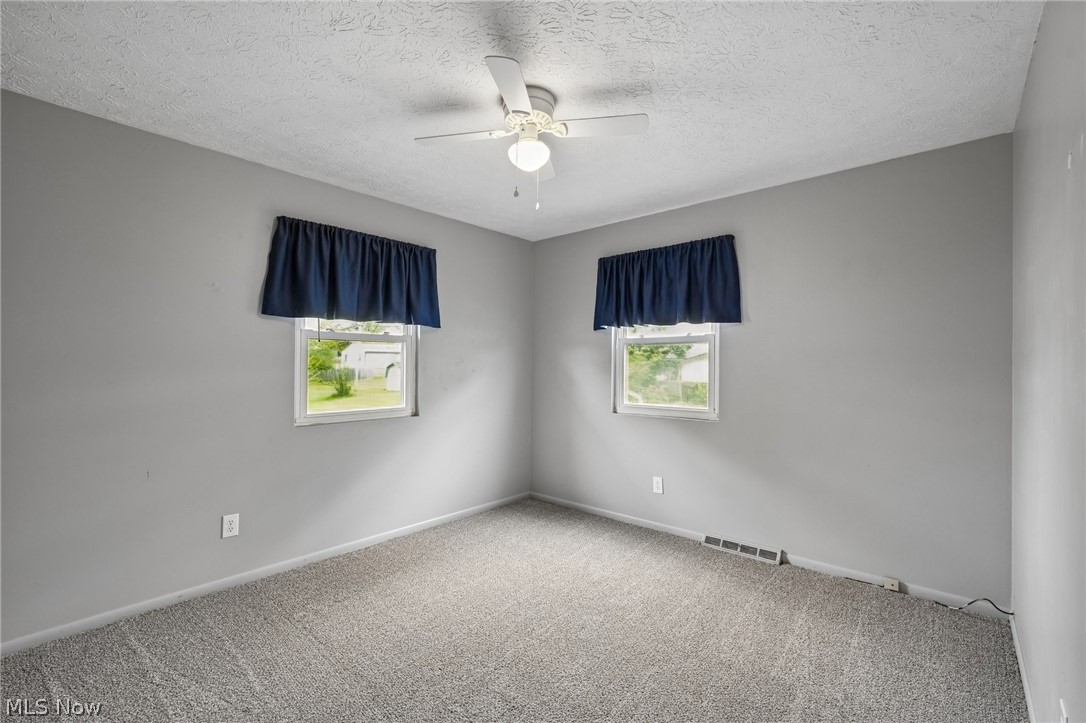 2212 Zircon Street NE Canton OH 44721