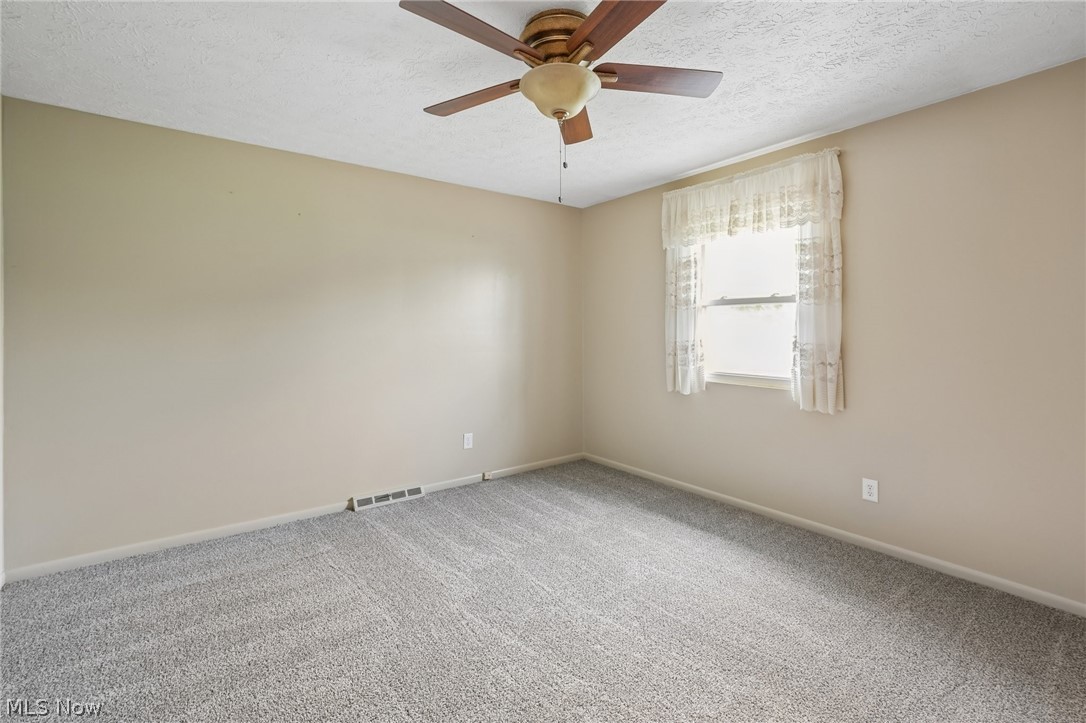 2212 Zircon Street NE Canton OH 44721