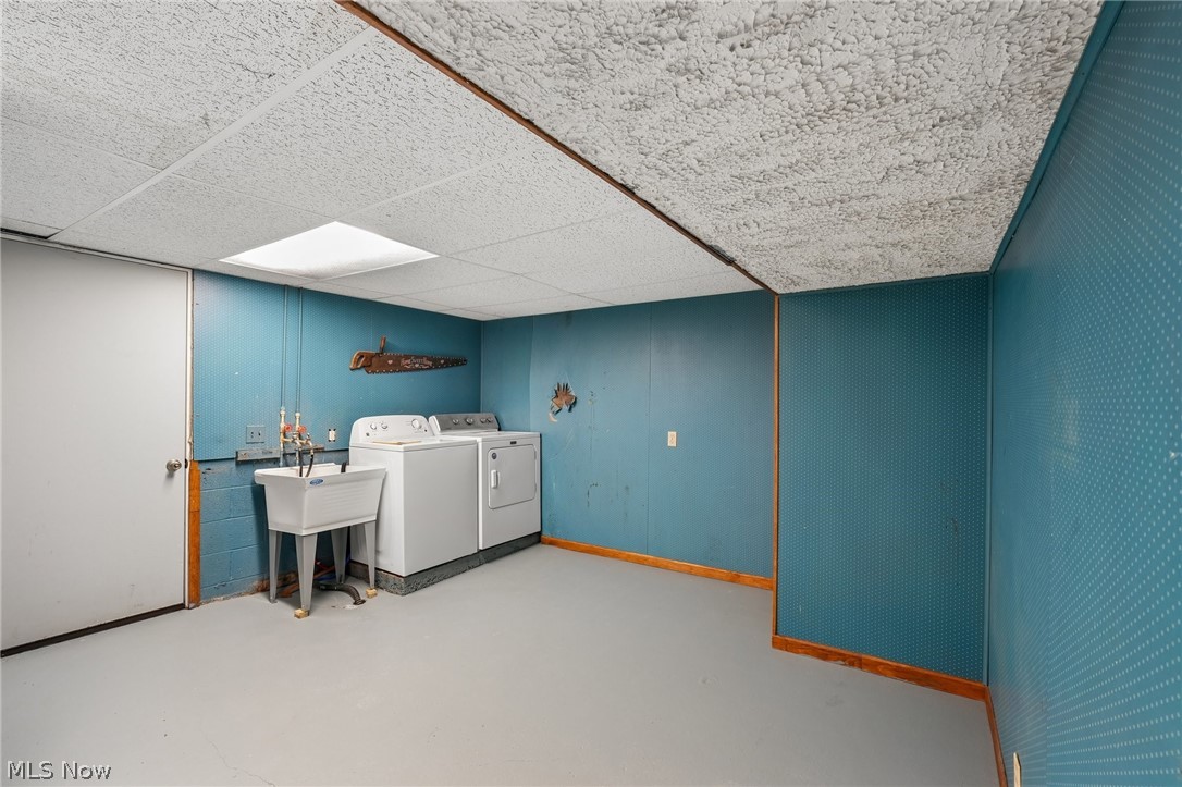 2212 Zircon Street NE Canton OH 44721