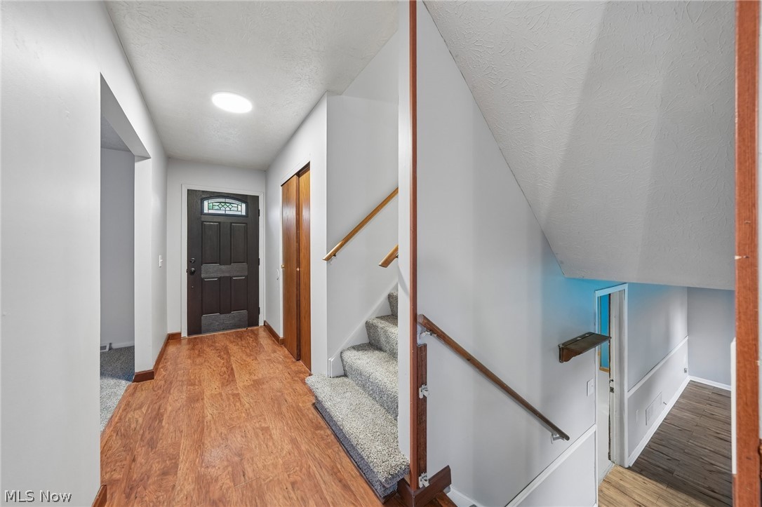 2212 Zircon Street NE Canton OH 44721