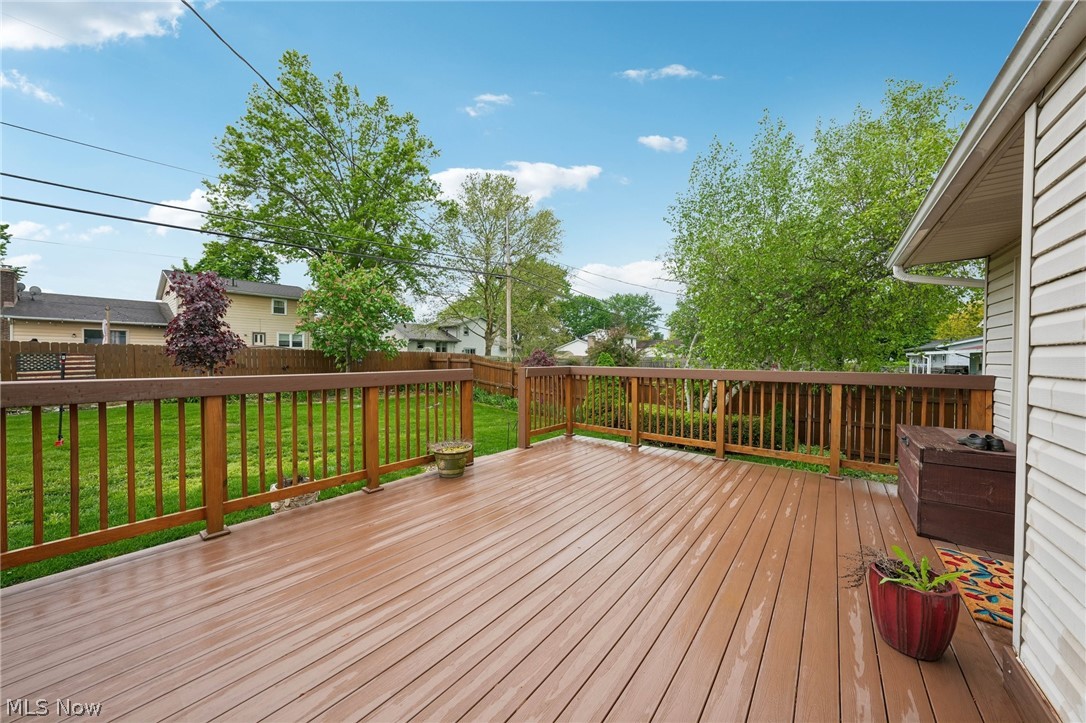 2212 Zircon Street NE Canton OH 44721