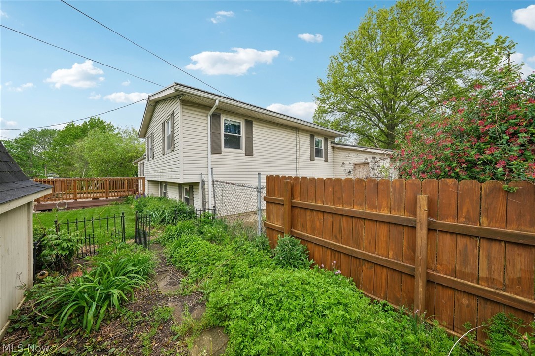 2212 Zircon Street NE Canton OH 44721