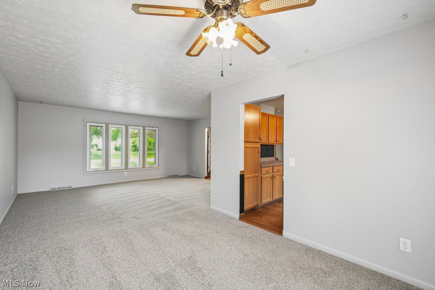 2212 Zircon Street NE Canton OH 44721