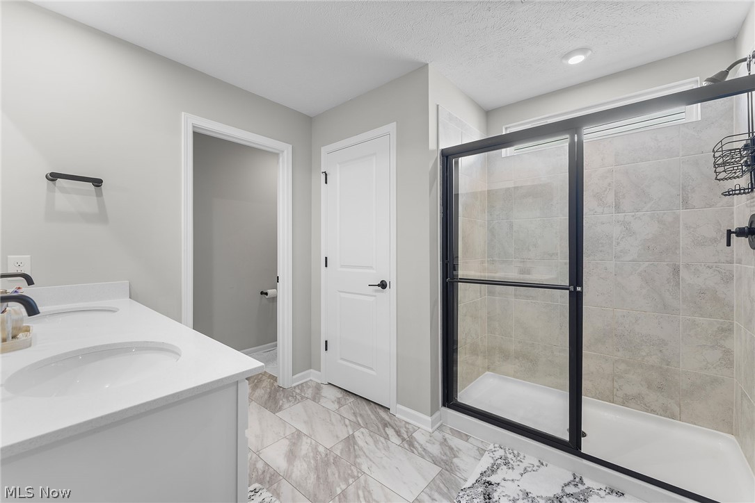 98 Benjamin Way Tallmadge OH 44278