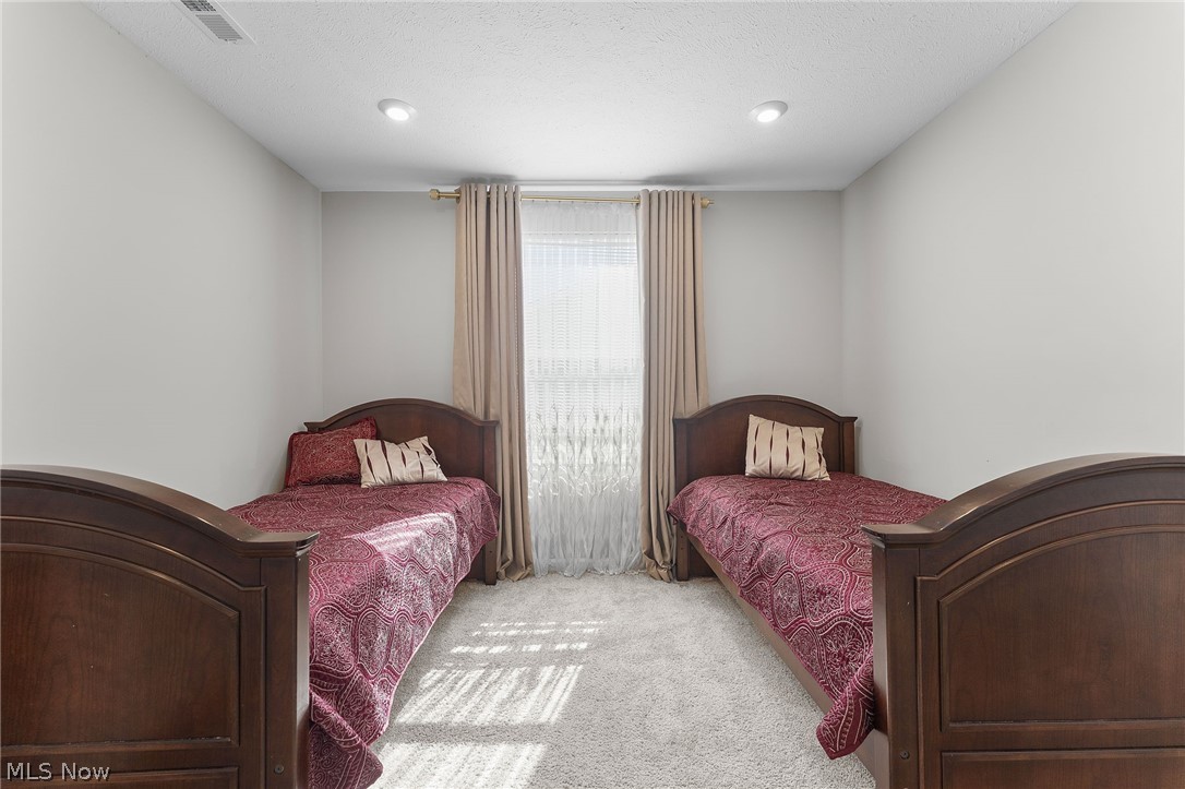 98 Benjamin Way Tallmadge OH 44278