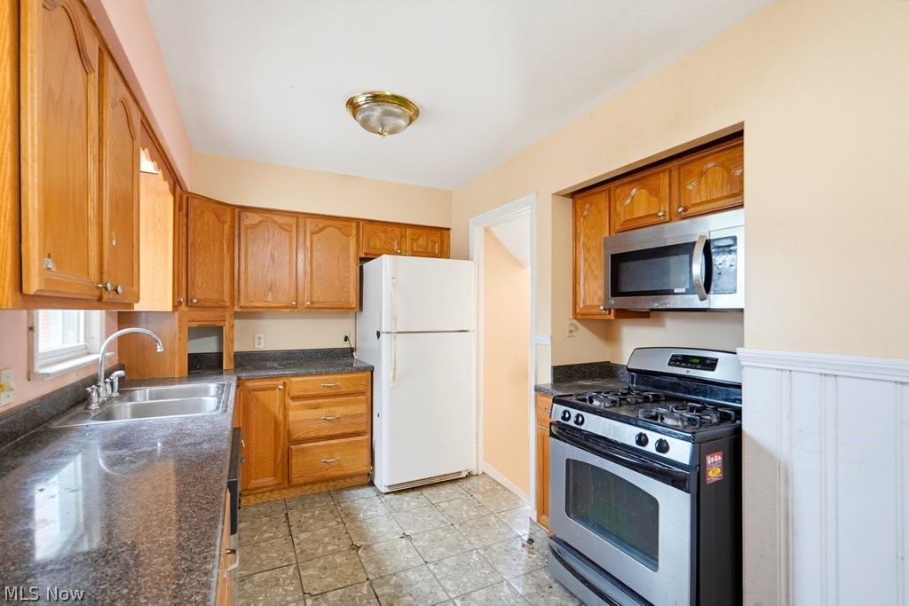 11102 Park Heights Avenue Garfield Heights OH 44125