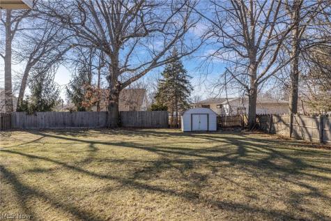 1260 Meadowview Lane Amherst OH 44001