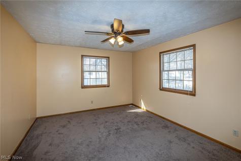 1260 Meadowview Lane Amherst OH 44001