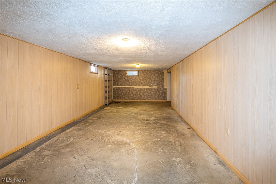 1260 Meadowview Lane Amherst OH 44001