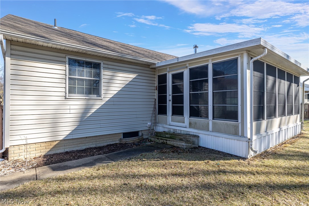 1260 Meadowview Lane Amherst OH 44001
