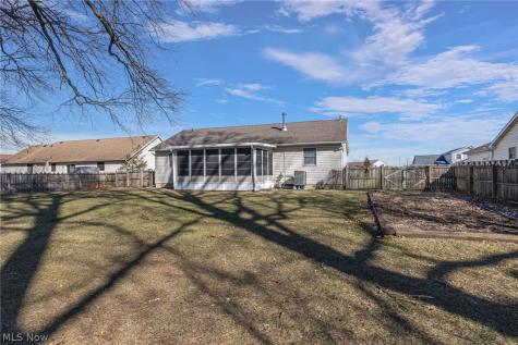 1260 Meadowview Lane Amherst OH 44001