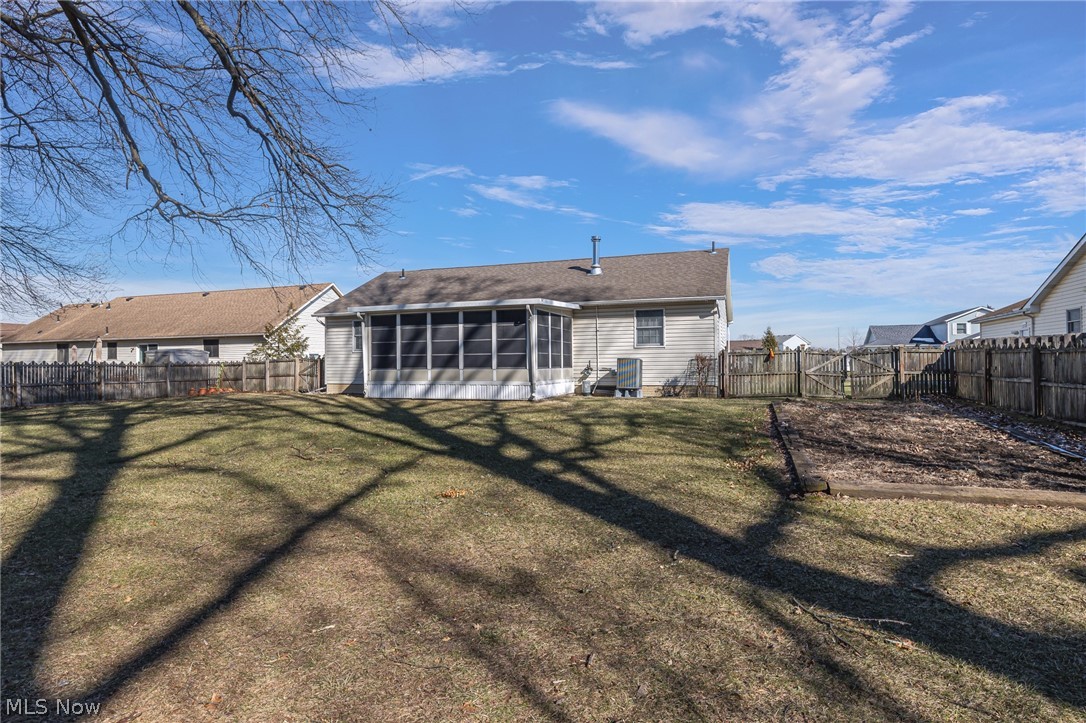 1260 Meadowview Lane Amherst OH 44001