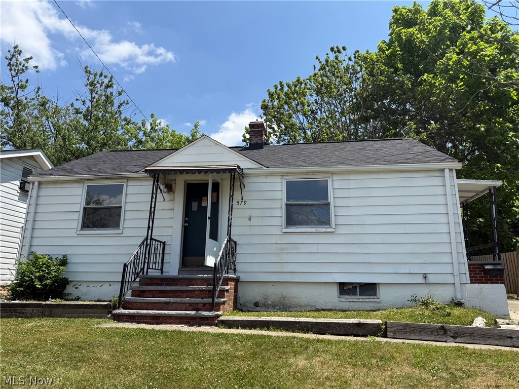 579 Helper Drive Bedford OH 44146